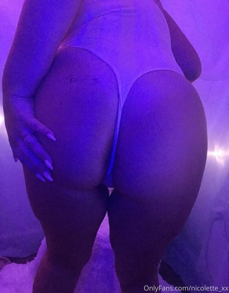 Nicolettexx