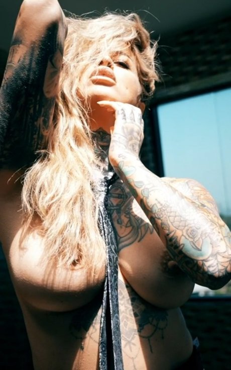 Foto di nudo di fuga di OnlyFans di Madzilla