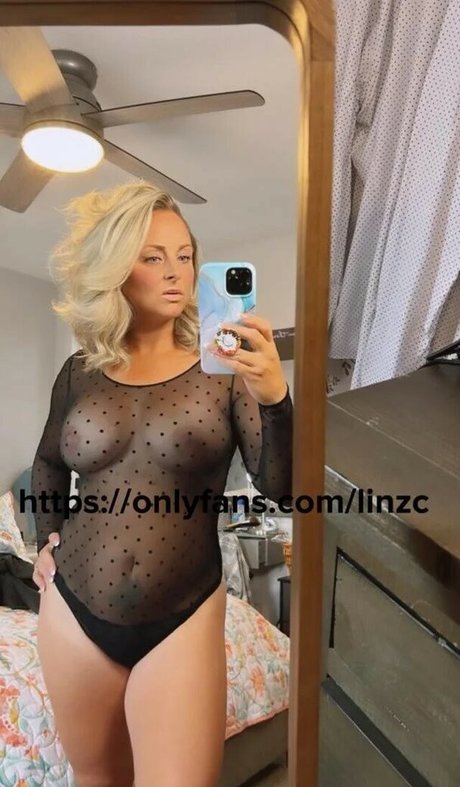 Foto di nudo di fuga di OnlyFans di Linzc