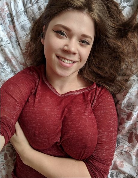 Foto di nudo di fuga di OnlyFans di Naomioop