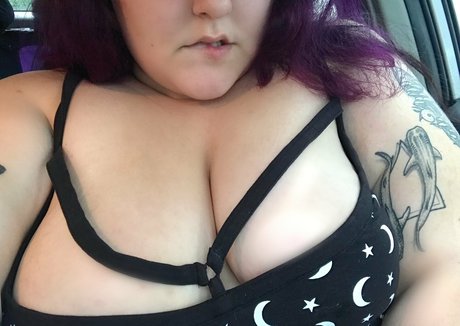 Scarletlabelle