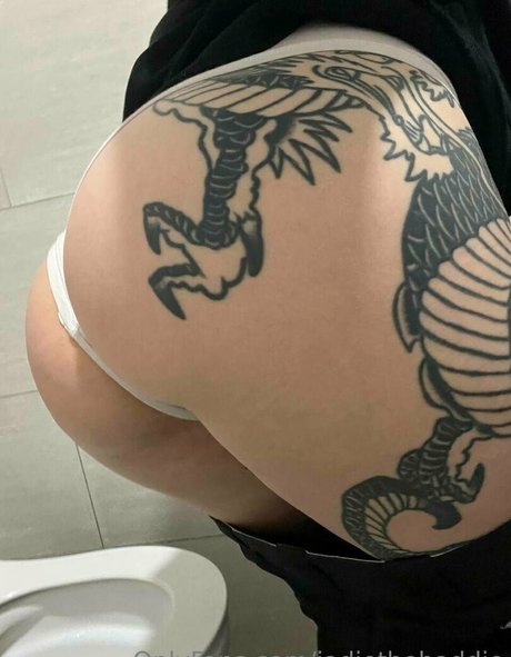 Foto di nudo di fuga di OnlyFans di Jadiethebaddie