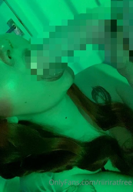 Foto di nudo di fuga di OnlyFans di Riiriratfree