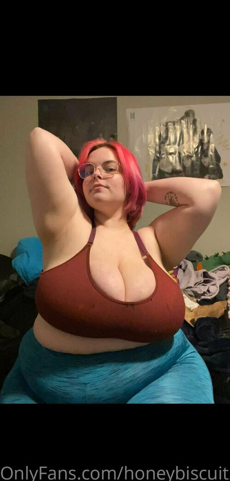 Foto di nudo di fuga di OnlyFans di Honeybiscuit20