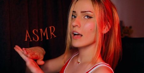 Foto di nudo di fuga di OnlyFans di Sirius Eyes Asmr
