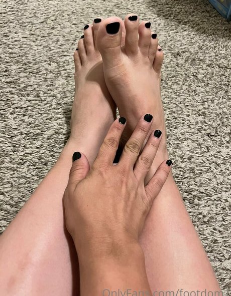 Footdom1
