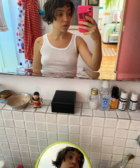 Foto di nudo di fuga di OnlyFans di Valentina Bandeira