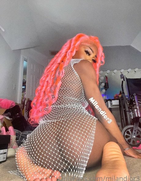 Foto di nudo di fuga di OnlyFans di Milan Dior