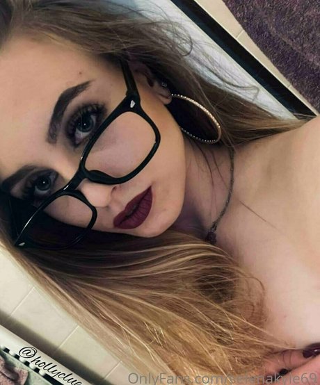 Foto di nudo di fuga di OnlyFans di Selenakyle69