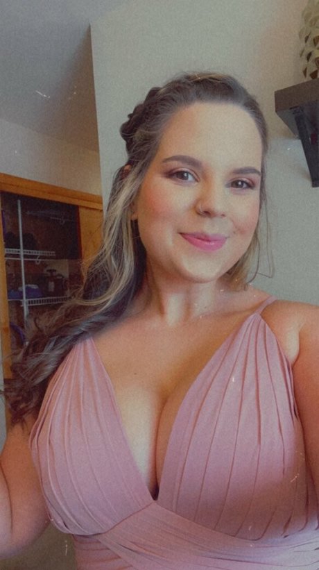 Foto di nudo di fuga di OnlyFans di Hipsanddips