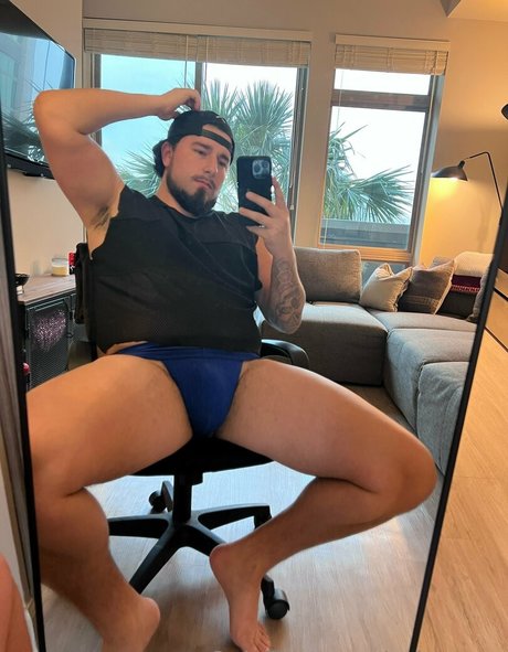 Foto di nudo di fuga di OnlyFans di Calantxxx