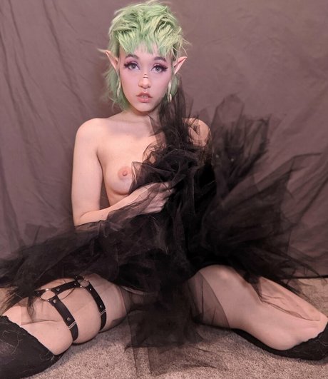 Foto di nudo di fuga di OnlyFans di Thelandofodd