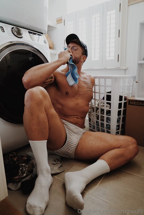 Foto di nudo di fuga di OnlyFans di Mrfoxxx85