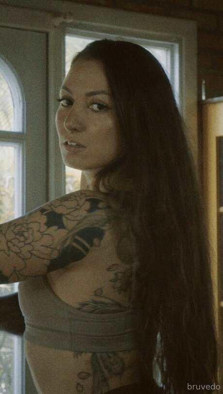 Foto di nudo di fuga di OnlyFans di Sirenadamare