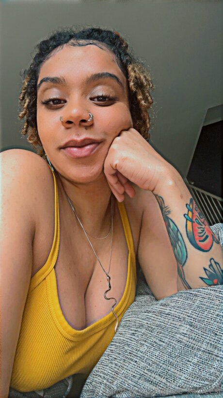 Foto di nudo di fuga di OnlyFans di Thee Kahleesi