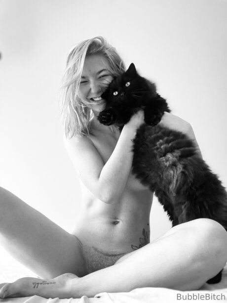 Foto di nudo di fuga di OnlyFans di Bubblebitchh