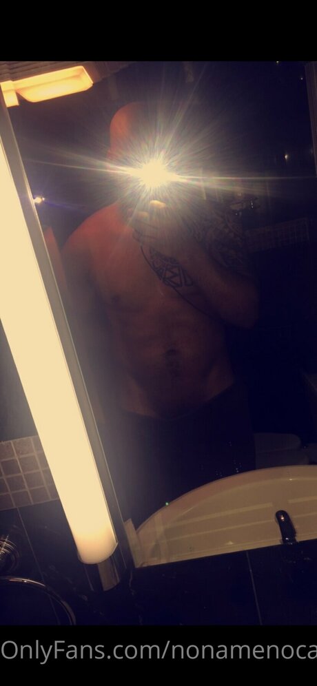 Foto di nudo di fuga di OnlyFans di Nonamenocase