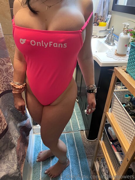 Foto di nudo di fuga di OnlyFans di Moxiepowers