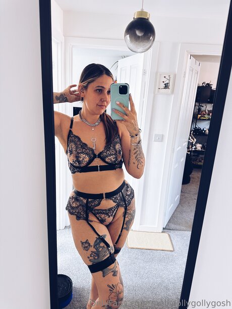 Foto di nudo di fuga di OnlyFans di Mollylollygollygosh