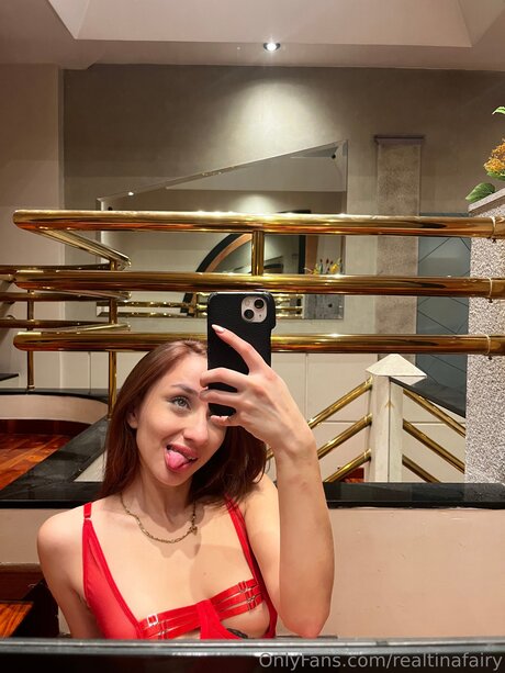 Foto di nudo di fuga di OnlyFans di Realtinafairy