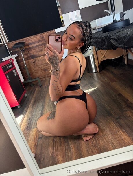 Foto di nudo di fuga di OnlyFans di Amandalvee