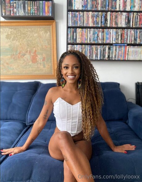 Foto di nudo di fuga di OnlyFans di Lollylooxx