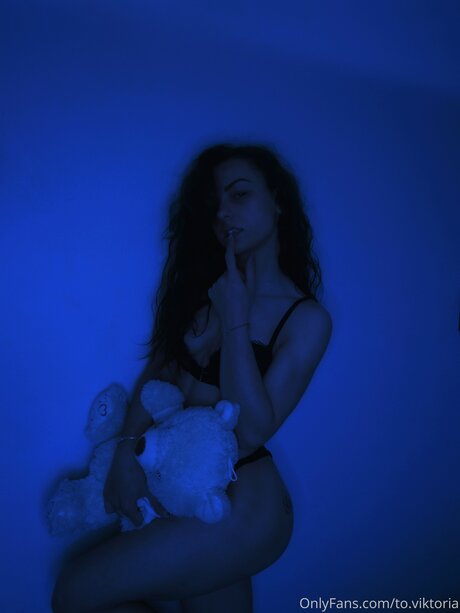 To Viktoria
