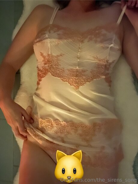Foto di nudo di fuga di OnlyFans di The Sirens Song