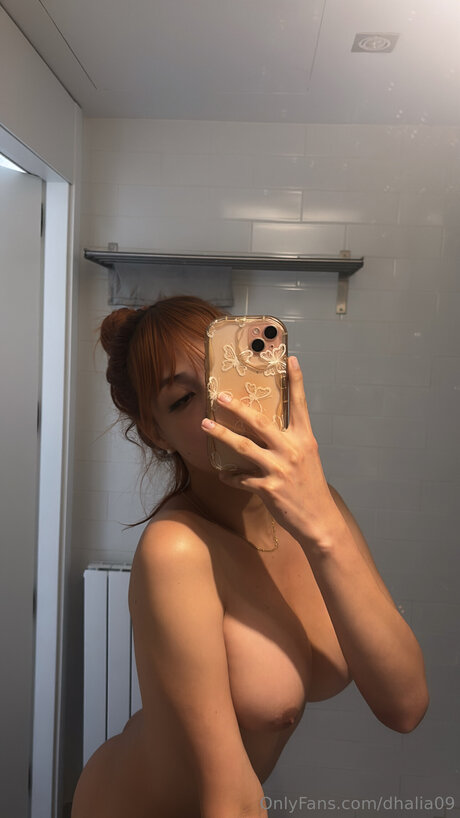 Foto di nudo di fuga di OnlyFans di Dhalia09