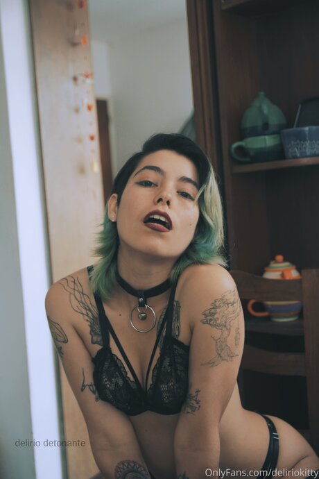 Foto di nudo di fuga di OnlyFans di Mistress Delirio