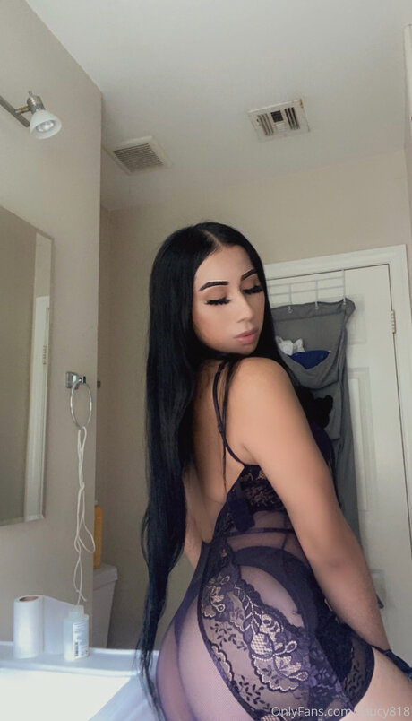 Foto di nudo di fuga di OnlyFans di Saucy818