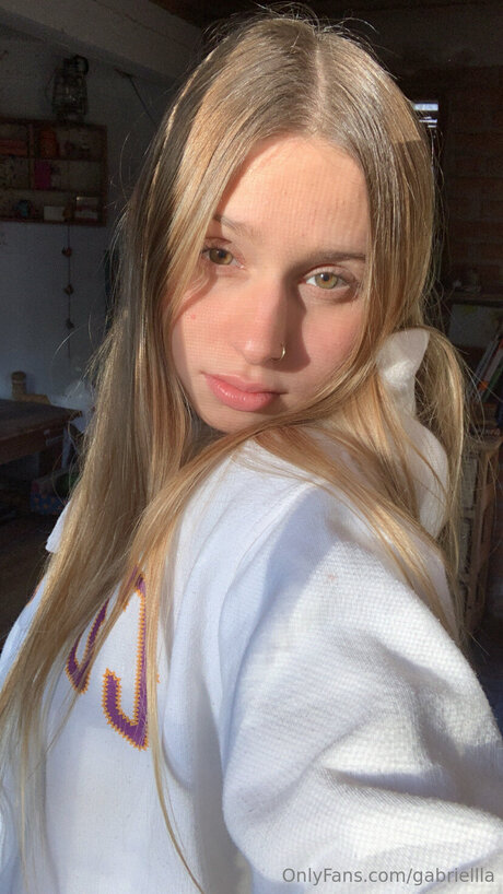 Foto di nudo di fuga di OnlyFans di Gabriellla