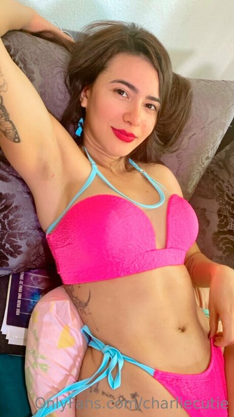 Foto di nudo di fuga di OnlyFans di Charliecutie