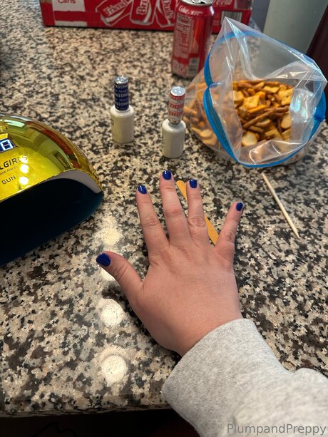 Foto di nudo di fuga di OnlyFans di Plumpandpreppy