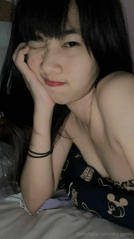 Foto di nudo di fuga di OnlyFans di Sky Gemi