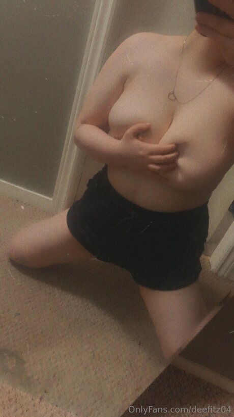Foto di nudo di fuga di OnlyFans di Deefitz04