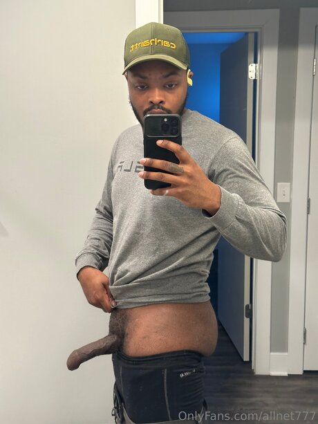 Foto di nudo di fuga di OnlyFans di Allnet777