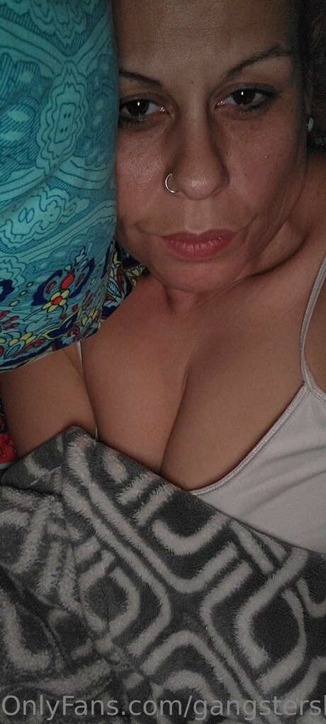 Foto di nudo di fuga di OnlyFans di Gangstersbaby