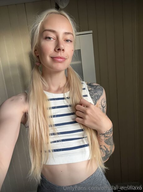 Foto di nudo di fuga di OnlyFans di Official Emiliaxo