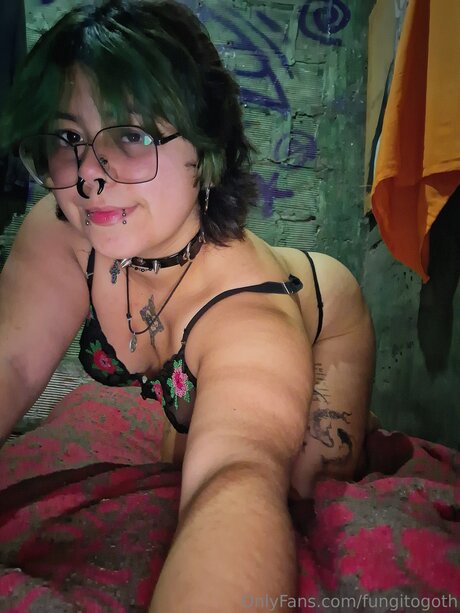 Foto di nudo di fuga di OnlyFans di Fungitogoth