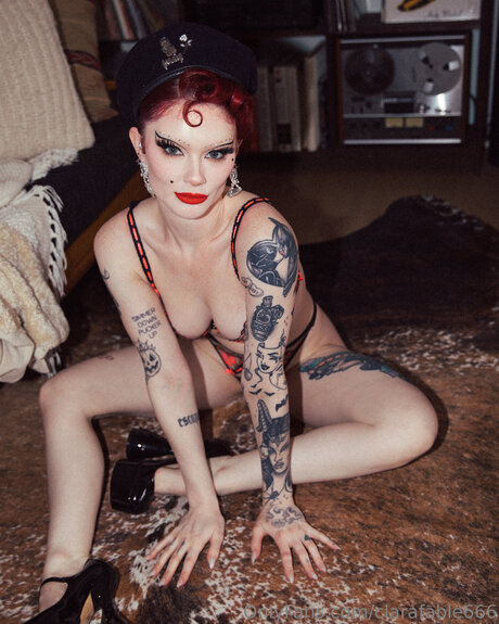 Foto di nudo di fuga di OnlyFans di Clarafable666