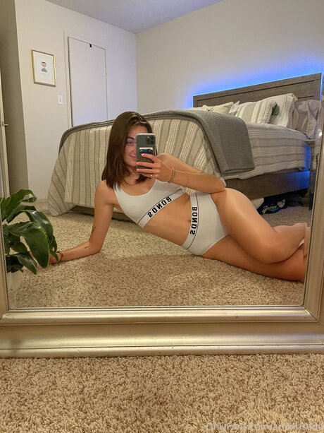 Foto di nudo di fuga di OnlyFans di Christine 69