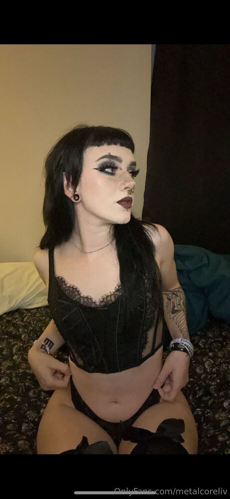 Foto di nudo di fuga di OnlyFans di Metalcoreliv