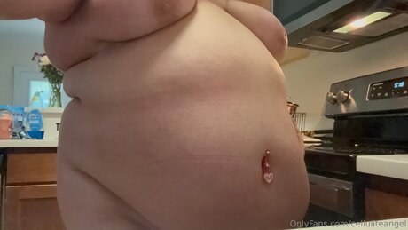 Foto di nudo di fuga di OnlyFans di Celluliteangel