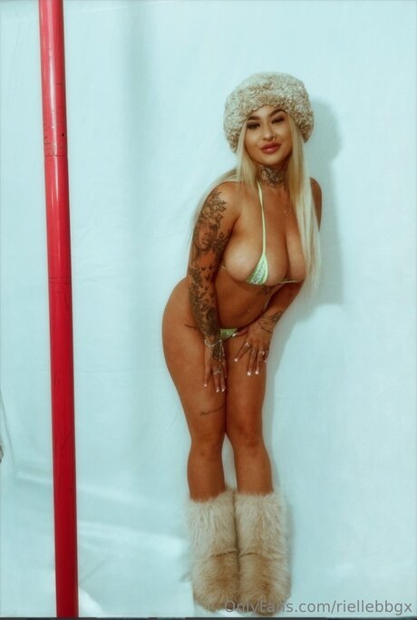 Foto di nudo di fuga di OnlyFans di Riellebbgx