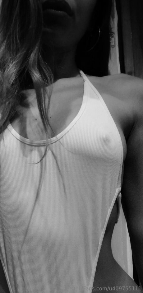 Foto di nudo di fuga di OnlyFans di U409755111