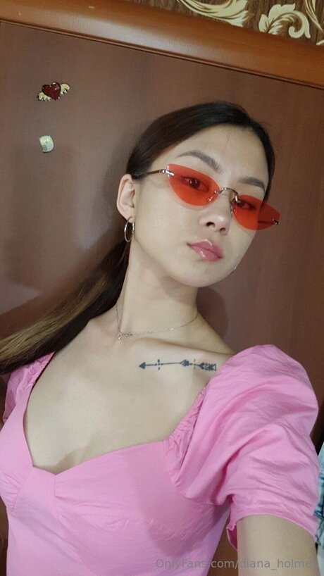 Foto di nudo di fuga di OnlyFans di Diana Holmes