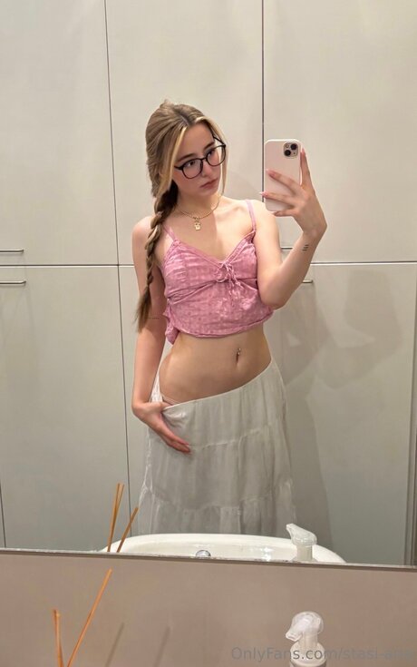 Foto di nudo di fuga di OnlyFans di Stasi Ana