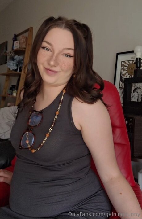 Foto di nudo di fuga di OnlyFans di Gainingbunny