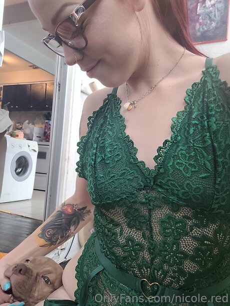 Foto di nudo di fuga di OnlyFans di Nicole Red